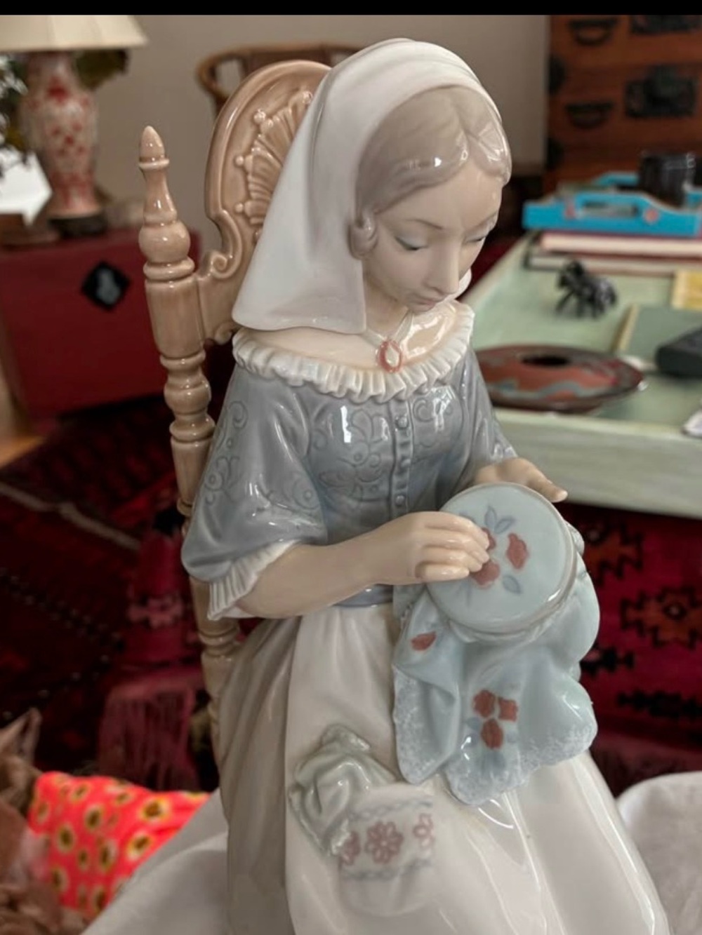 Lladro The Embroiderer